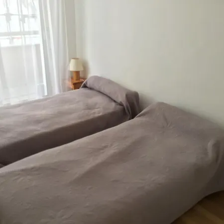 T3 Centre-ville, 280m De La Plage, Parking, Proche Gare, Balcon - Fr-1-433-4 *