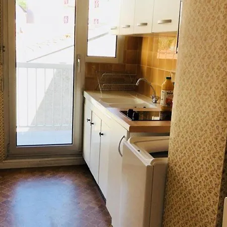 Apartment T3 Centre-ville, 280m De La Plage, Parking, Proche Gare, Balcon - Fr-1-433-4 *
